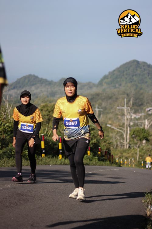 Race photo from Kelud Vertical Challenge 2024