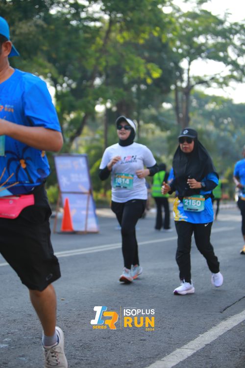 Race photo from Isoplus Run 2024 Surabaya