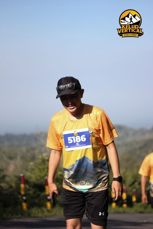 Race photo from Kelud Vertical Challenge 2024