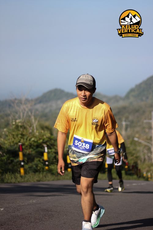 Race photo from Kelud Vertical Challenge 2024