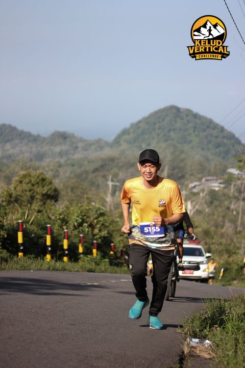 Race photo from Kelud Vertical Challenge 2024