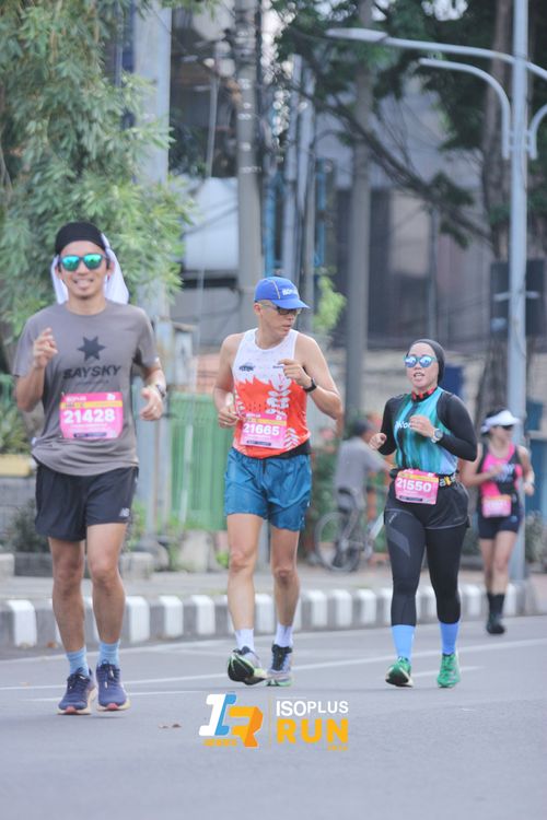 Race photo from Isoplus Run 2024 Surabaya