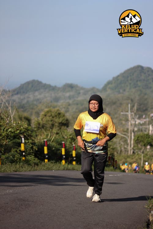 Race photo from Kelud Vertical Challenge 2024