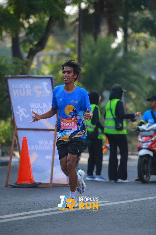 Race photo from Isoplus Run 2024 Surabaya