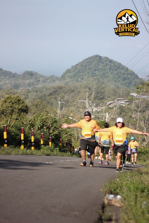 Race photo from Kelud Vertical Challenge 2024