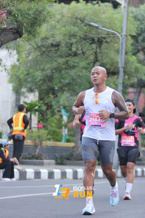 Race photo from Isoplus Run 2024 Surabaya