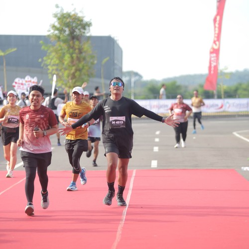 Race photo from KEDIRI HALF MARATHON 2026