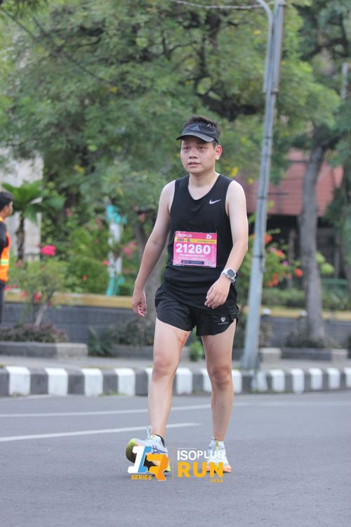 Race photo from Isoplus Run 2024 Surabaya
