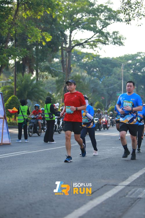 Race photo from Isoplus Run 2024 Surabaya
