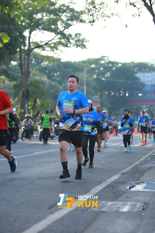 Race photo from Isoplus Run 2024 Surabaya