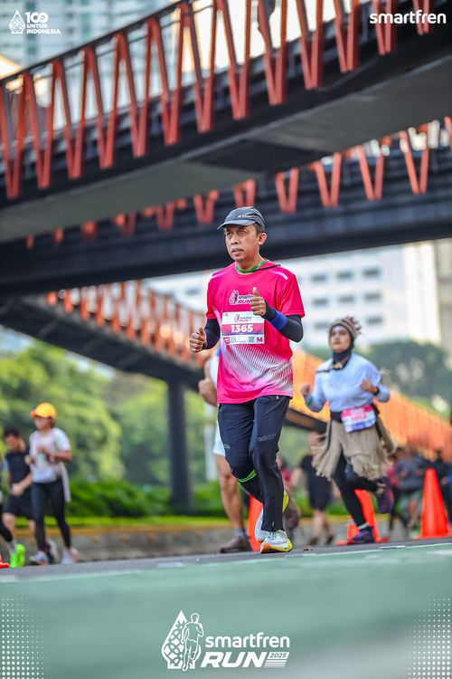 Race photo from Smartfren Run 2025 
