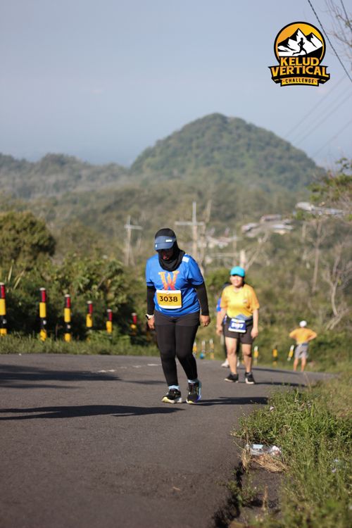 Race photo from Kelud Vertical Challenge 2024