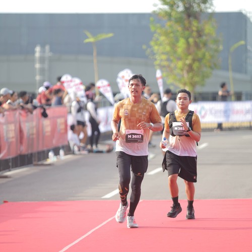 Race photo from KEDIRI HALF MARATHON 2026