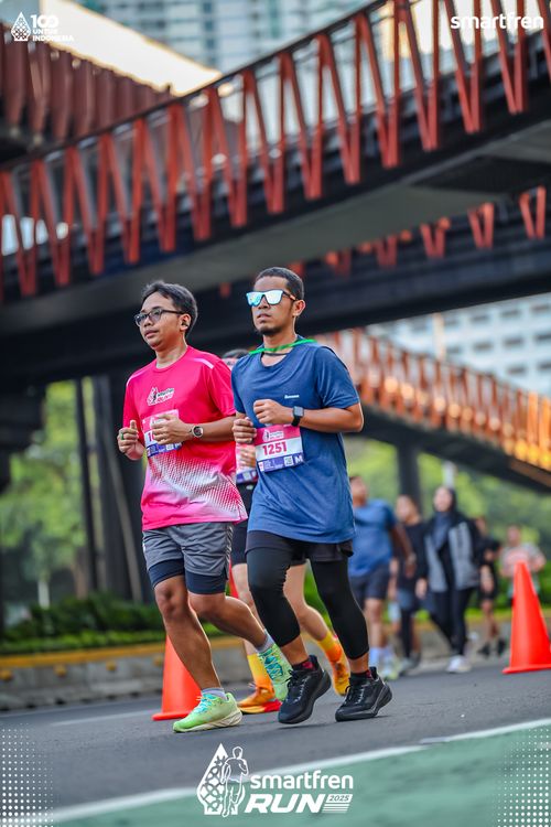 Race photo from Smartfren Run 2025 