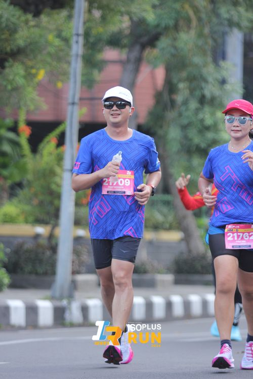Race photo from Isoplus Run 2024 Surabaya