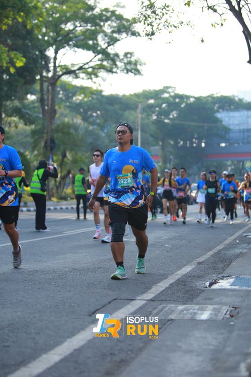 Race photo from Isoplus Run 2024 Surabaya