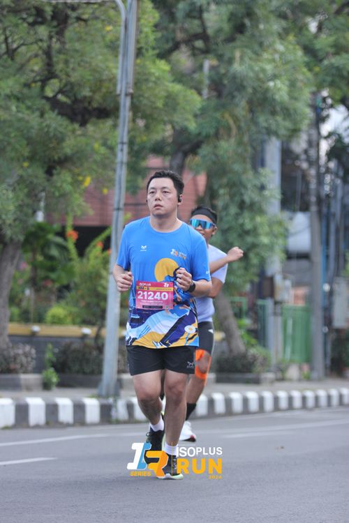 Race photo from Isoplus Run 2024 Surabaya