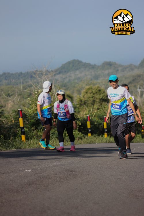 Race photo from Kelud Vertical Challenge 2024