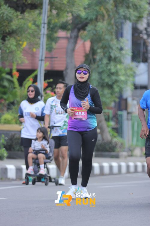 Race photo from Isoplus Run 2024 Surabaya