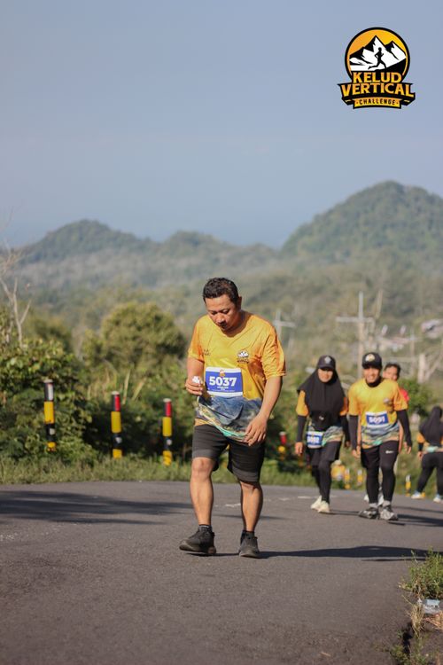 Race photo from Kelud Vertical Challenge 2024