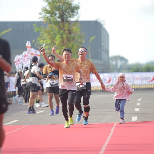 Race photo from KEDIRI HALF MARATHON 2026