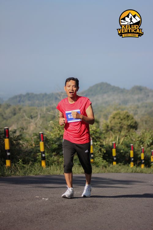 Race photo from Kelud Vertical Challenge 2024