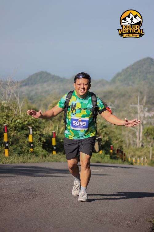 Race photo from Kelud Vertical Challenge 2024