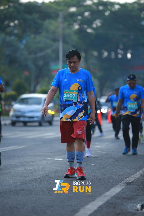 Race photo from Isoplus Run 2024 Surabaya