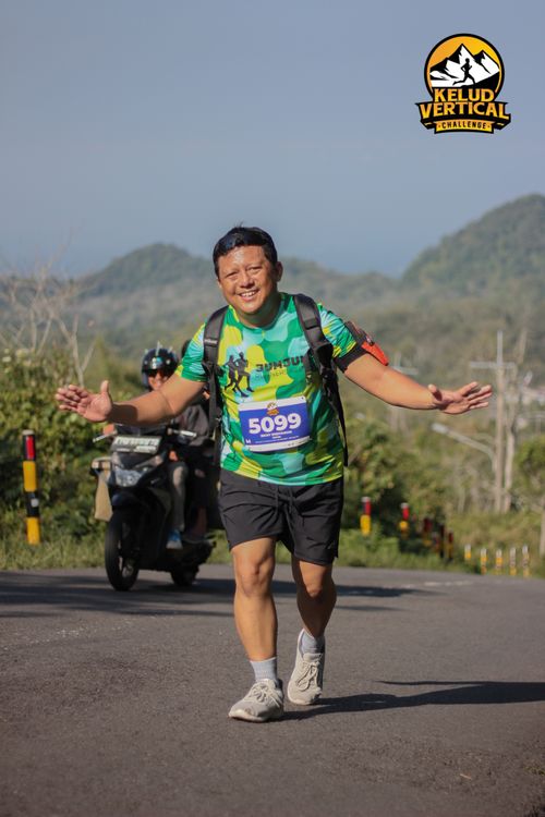 Race photo from Kelud Vertical Challenge 2024