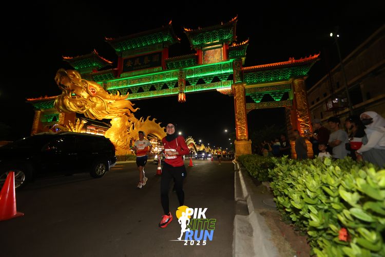 Race photo from PIK NITE RUN 2025