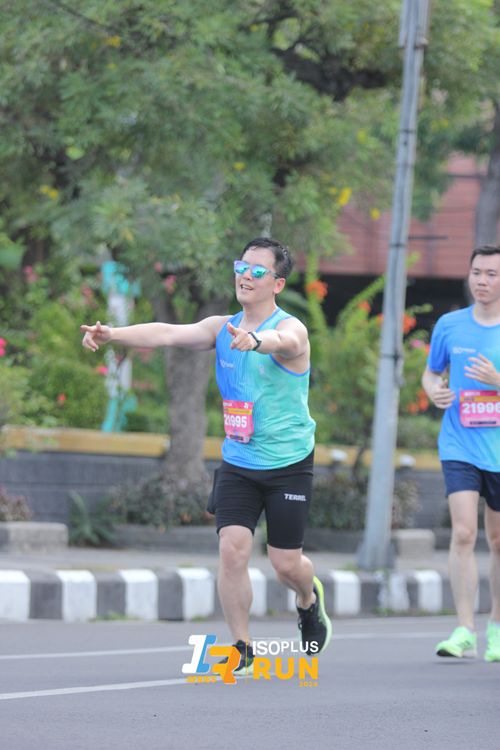 Race photo from Isoplus Run 2024 Surabaya