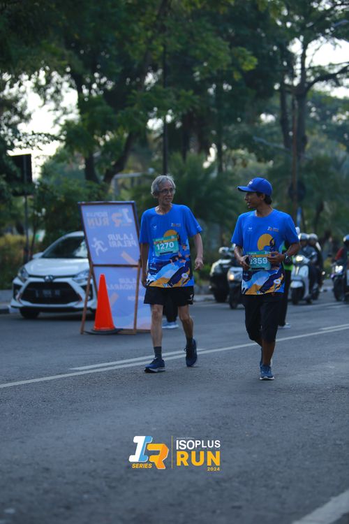 Race photo from Isoplus Run 2024 Surabaya