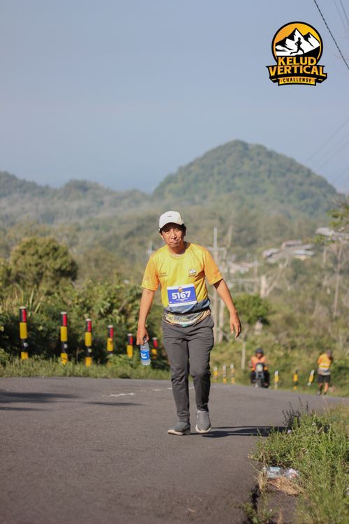 Race photo from Kelud Vertical Challenge 2024