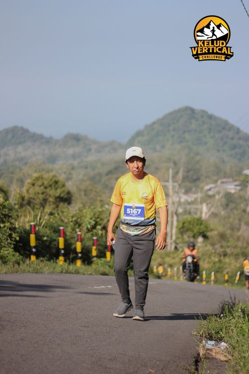 Race photo from Kelud Vertical Challenge 2024