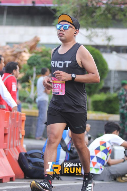 Race photo from Isoplus Run 2024 Surabaya