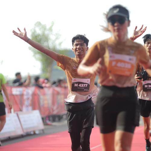 Race photo from KEDIRI HALF MARATHON 2026