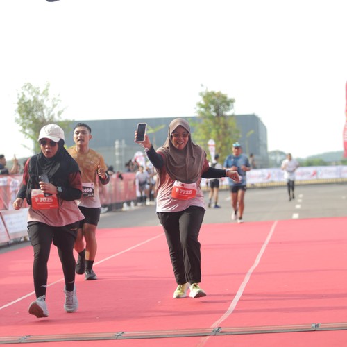 Race photo from KEDIRI HALF MARATHON 2026