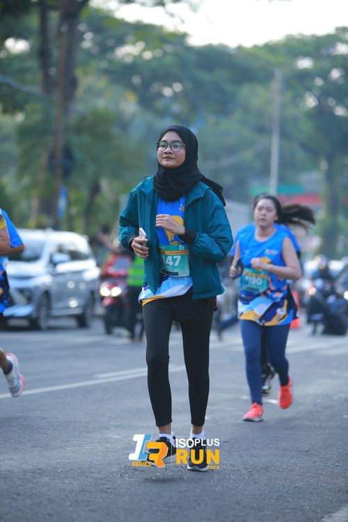 Race photo from Isoplus Run 2024 Surabaya