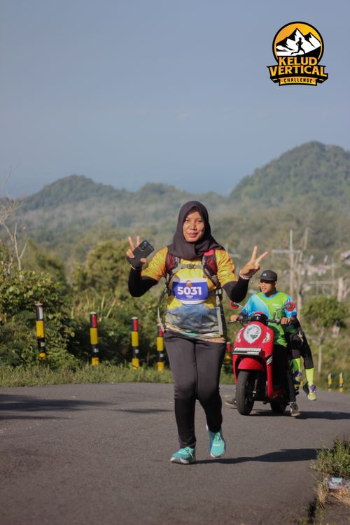 Race photo from Kelud Vertical Challenge 2024