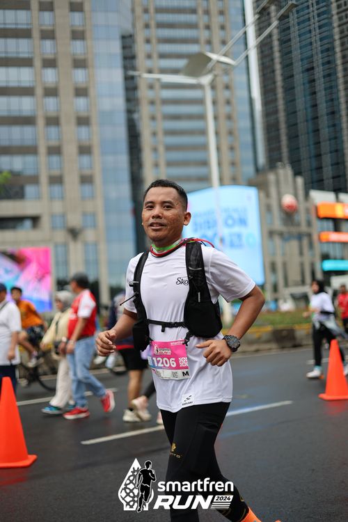 Race photo from Smartfren Run 2024