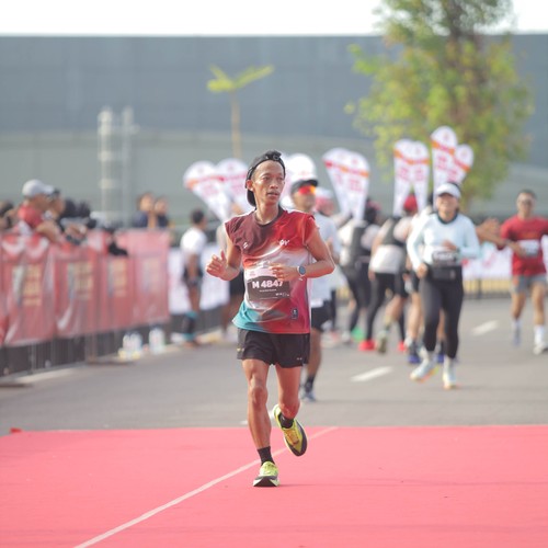 Race photo from KEDIRI HALF MARATHON 2026