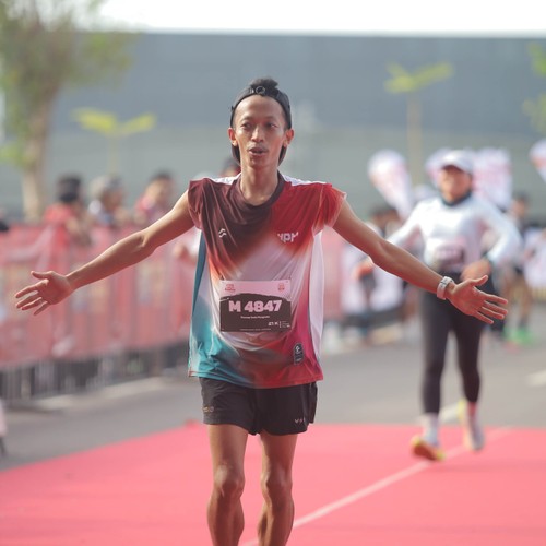 Race photo from KEDIRI HALF MARATHON 2026