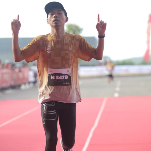 Race photo from KEDIRI HALF MARATHON 2026