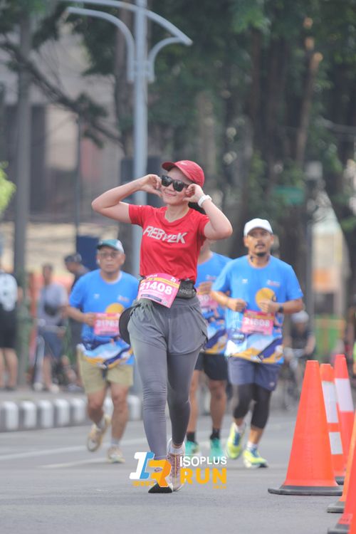 Race photo from Isoplus Run 2024 Surabaya