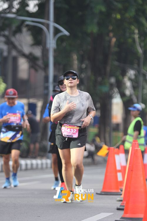 Race photo from Isoplus Run 2024 Surabaya