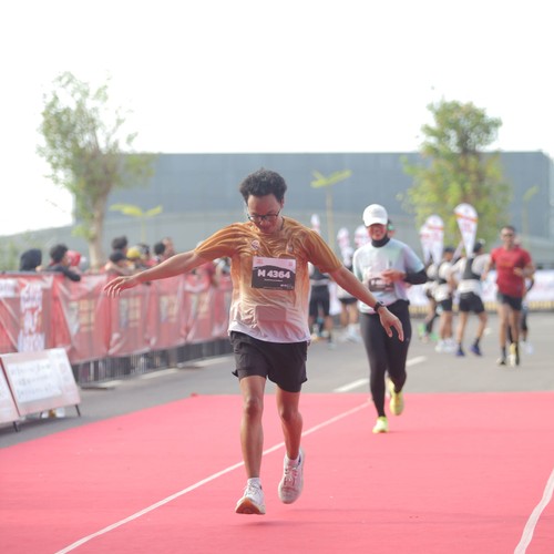 Race photo from KEDIRI HALF MARATHON 2026