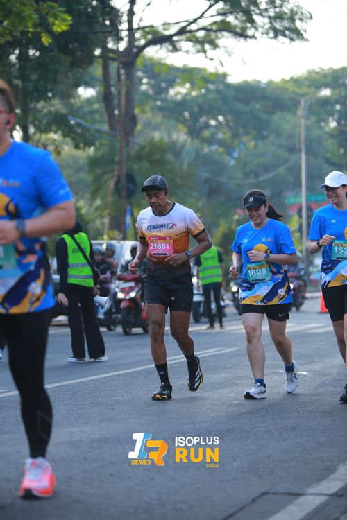 Race photo from Isoplus Run 2024 Surabaya