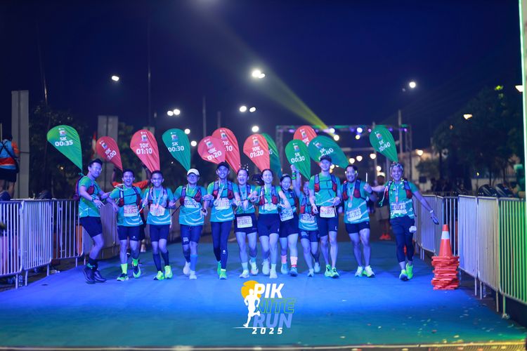 Race photo from PIK NITE RUN 2025