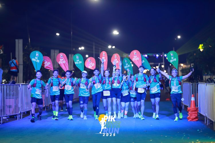 Race photo from PIK NITE RUN 2025