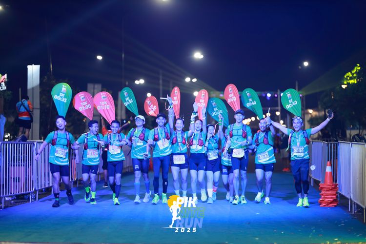 Race photo from PIK NITE RUN 2025